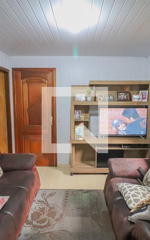 Casa à venda com 140m², 3 quartos e 2 vagasSala