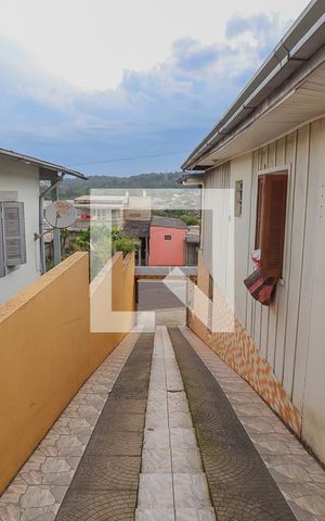 Casa à venda com 140m², 3 quartos e 2 vagasEntrada