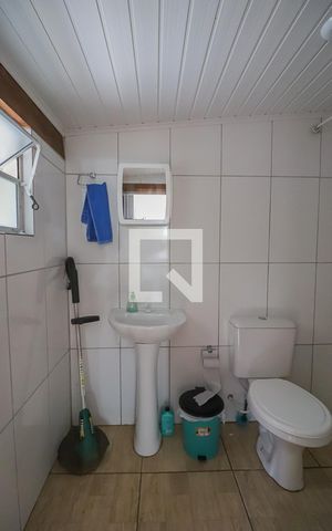 Casa à venda com 140m², 3 quartos e 2 vagasBanheiro Area Externa