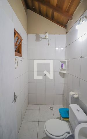 Casa à venda com 120m², 3 quartos e 2 vagasBanheiro Area Externa