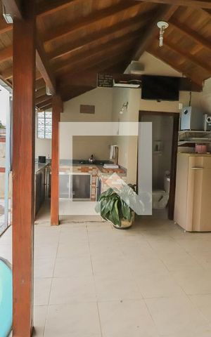 Casa à venda com 120m², 3 quartos e 2 vagasÁrea externa