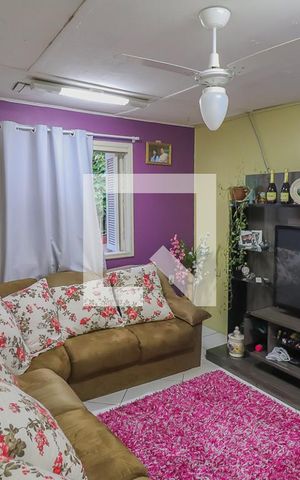 Casa à venda com 120m², 3 quartos e 2 vagasSala