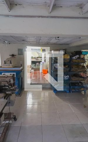 Casa à venda com 120m², 3 quartos e 2 vagasÁrea de Serviço