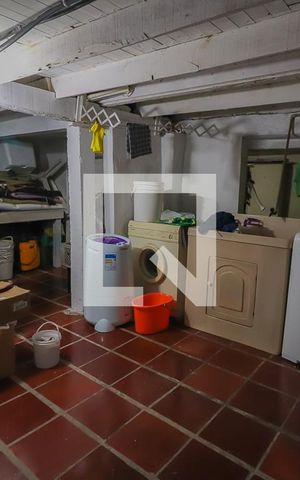 Casa à venda com 120m², 3 quartos e 2 vagasÁrea de Serviço