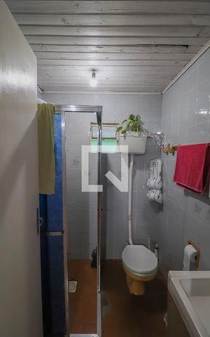 Casa à venda com 120m², 3 quartos e 2 vagasBanheiro