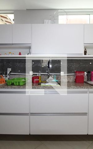 Casa à venda com 280m², 3 quartos e 4 vagasCozinha