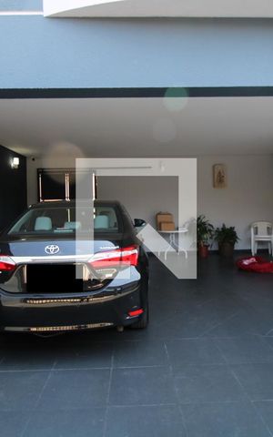 Casa à venda com 280m², 3 quartos e 4 vagasGaragem