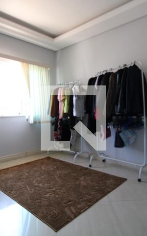 Casa à venda com 280m², 3 quartos e 4 vagasSala íntima
