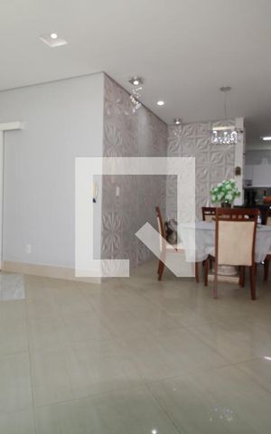 Casa à venda com 280m², 3 quartos e 4 vagasSala