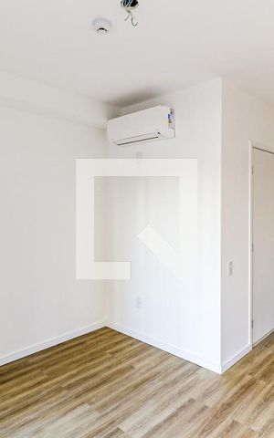 Studio para alugar com 26m², 1 quarto e sem vaga Studio para alugar com 26m², 1 quarto e sem vagaStudio