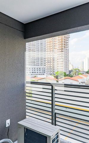 Studio para alugar com 26m², 1 quarto e sem vaga Studio para alugar com 26m², 1 quarto e sem vagaVaranda