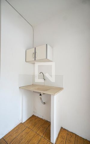 Studio à venda com 700m², 1 quarto e sem vaga Studio à venda com 700m², 1 quarto e sem vagaCozinha