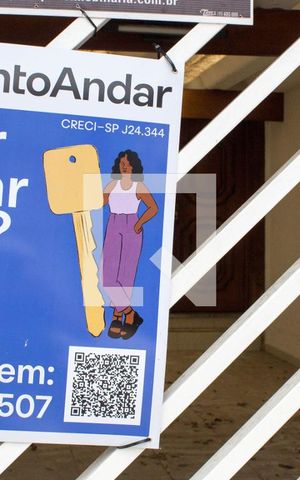 Casa à venda com 141m², 2 quartos e 2 vagas Casa à venda com 141m², 2 quartos e 2 vagasplaca