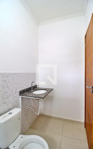 Casa para alugar com 151m², 2 quartos e 3 vagasBanheiro da Suíte 2