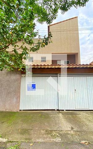 Casa para alugar com 151m², 2 quartos e 3 vagas Casa para alugar com 151m², 2 quartos e 3 vagasFachada