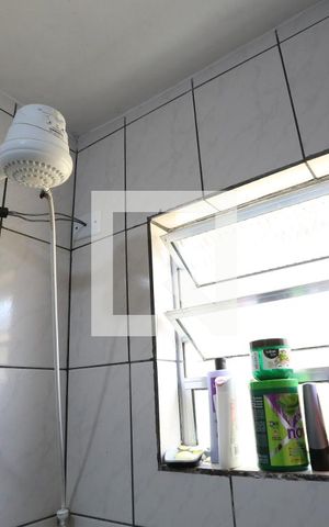 Casa à venda com 80m², 2 quartos e 1 vagaBanheiro 2