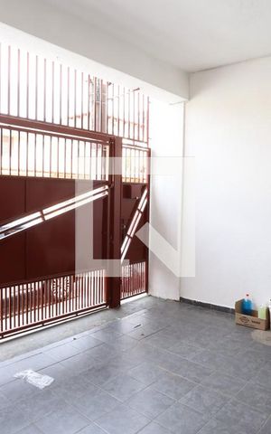 Casa à venda com 80m², 2 quartos e 1 vagaGaragem