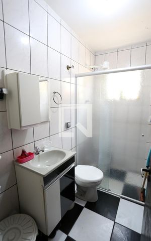 Casa à venda com 80m², 2 quartos e 1 vagaBanheiro 2