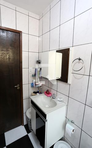 Casa à venda com 80m², 2 quartos e 1 vagaBanheiro 2