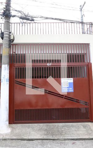 Casa à venda com 80m², 2 quartos e 1 vagaFachada