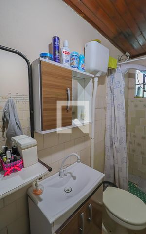 Casa à venda com 120m², 4 quartos e 2 vagasBanheiro do Quarto 1
