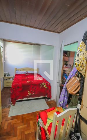 Casa à venda com 120m², 4 quartos e 2 vagasQuarto 2