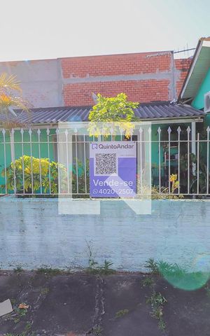 Casa à venda com 120m², 4 quartos e 2 vagasFachada