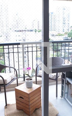 Apartamento à venda com 68m², 2 quartos e 1 vagaSacada