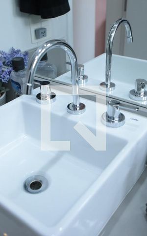 Apartamento à venda com 68m², 2 quartos e 1 vagaBanheiro