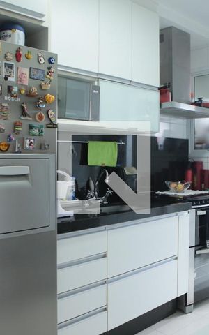 Apartamento à venda com 68m², 2 quartos e 1 vagaCozinha