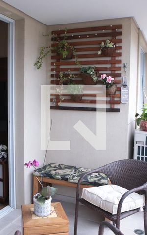 Apartamento à venda com 68m², 2 quartos e 1 vagaSacada