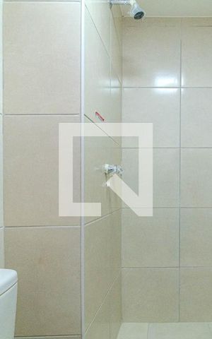 Apartamento à venda com 47m², 2 quartos e sem vaga Apartamento à venda com 47m², 2 quartos e sem vagaBanheiro