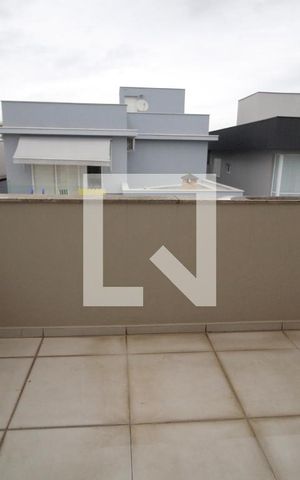 Casa de condomínio para alugar com 420m², 3 quartos e 4 vagasÁrea de Serviço