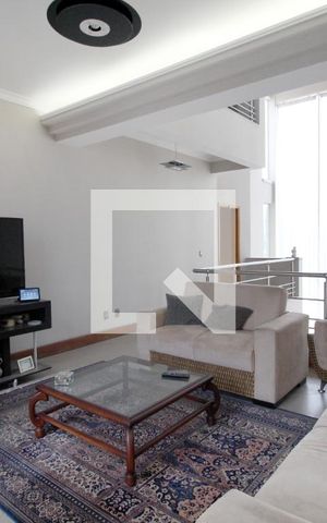 Casa de condomínio para alugar com 420m², 3 quartos e 4 vagasSala 1