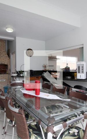 Casa de condomínio para alugar com 420m², 3 quartos e 4 vagasÁrea gourmet