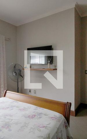 Casa de condomínio para alugar com 420m², 3 quartos e 4 vagasSuíte 1
