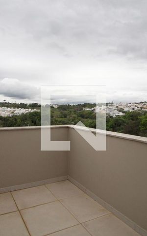 Casa de condomínio para alugar com 420m², 3 quartos e 4 vagasVaranda Sala TV