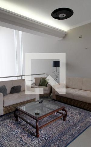 Casa de condomínio para alugar com 420m², 3 quartos e 4 vagasSala 1