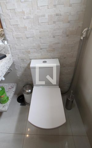 Casa de condomínio para alugar com 420m², 3 quartos e 4 vagasLavabo