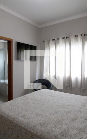 Casa de condomínio para alugar com 420m², 3 quartos e 4 vagasSuíte 2