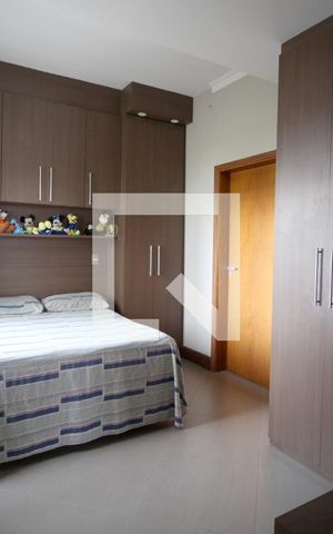 Casa de condomínio para alugar com 420m², 3 quartos e 4 vagasSuíte 3