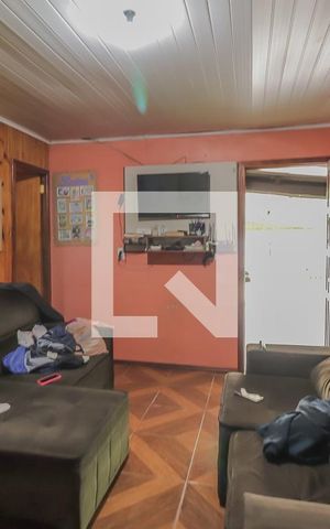 Casa à venda com 140m², 4 quartos e 2 vagasSala