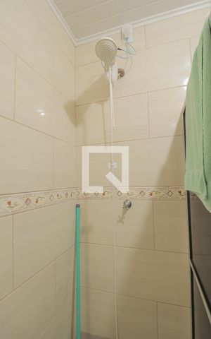 Casa à venda com 140m², 4 quartos e 2 vagasBanheiro