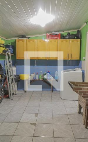 Casa à venda com 140m², 4 quartos e 2 vagasÁrea de Serviço