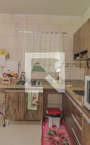 Casa à venda com 140m², 4 quartos e 2 vagasCozinha