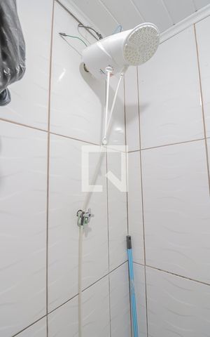 Casa à venda com 140m², 4 quartos e 2 vagasBanheiro
