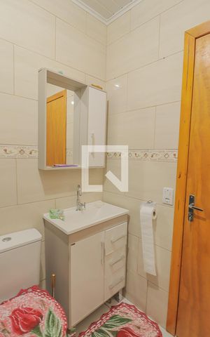 Casa à venda com 140m², 4 quartos e 2 vagasBanheiro