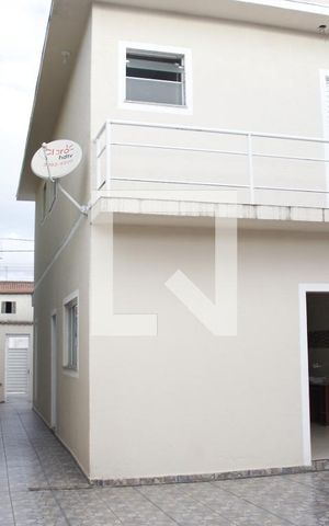 Casa para alugar com 150m², 3 quartos e 2 vagasQuintal