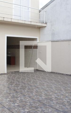 Casa para alugar com 150m², 3 quartos e 2 vagasQuintal