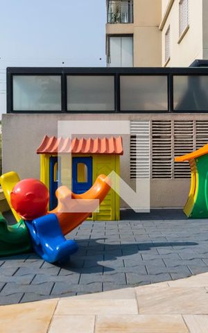 Apartamento à venda com 70m², 2 quartos e 2 vagasÁrea comum - Playground 1